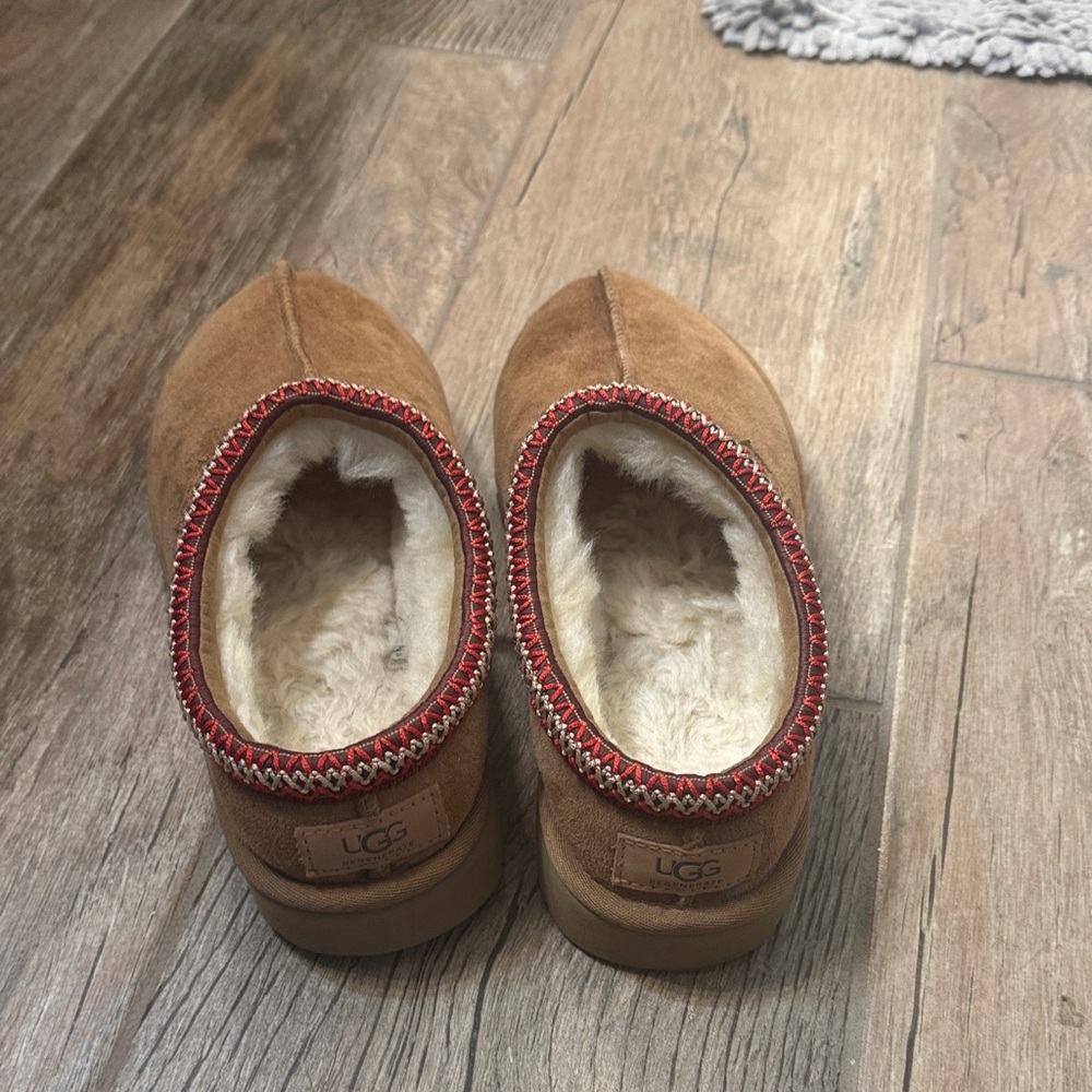 UGG Brown Suede Slippers with Red Accent - Picture 2 of 4